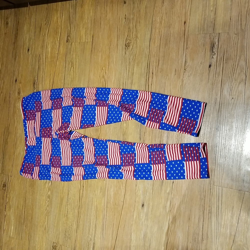 Lularoe Tall & Curvey blue red white stripes and stars.